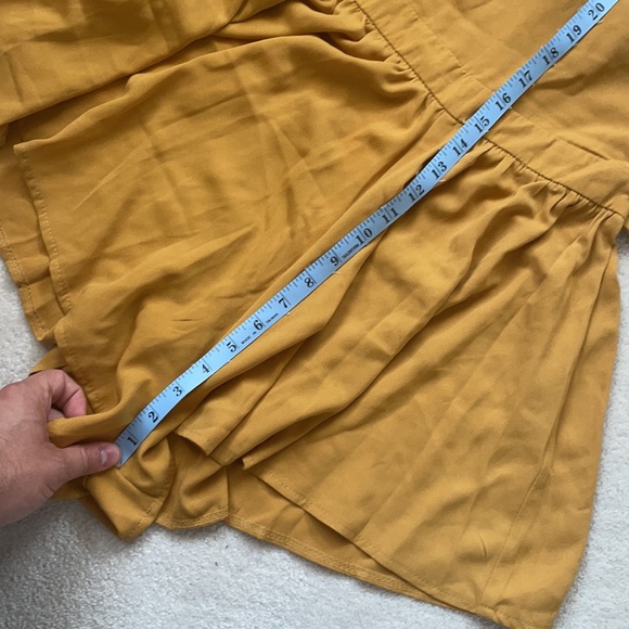 NWT Golden Romper with Wrap front detailing - Picture 5 of 12